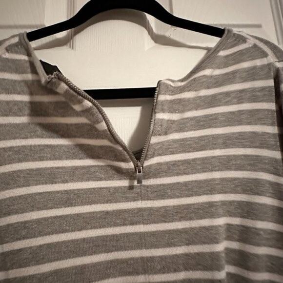 Lane Bryant - Grey & White Striped Sweater - Size 14/16 - Picture 7 of 7